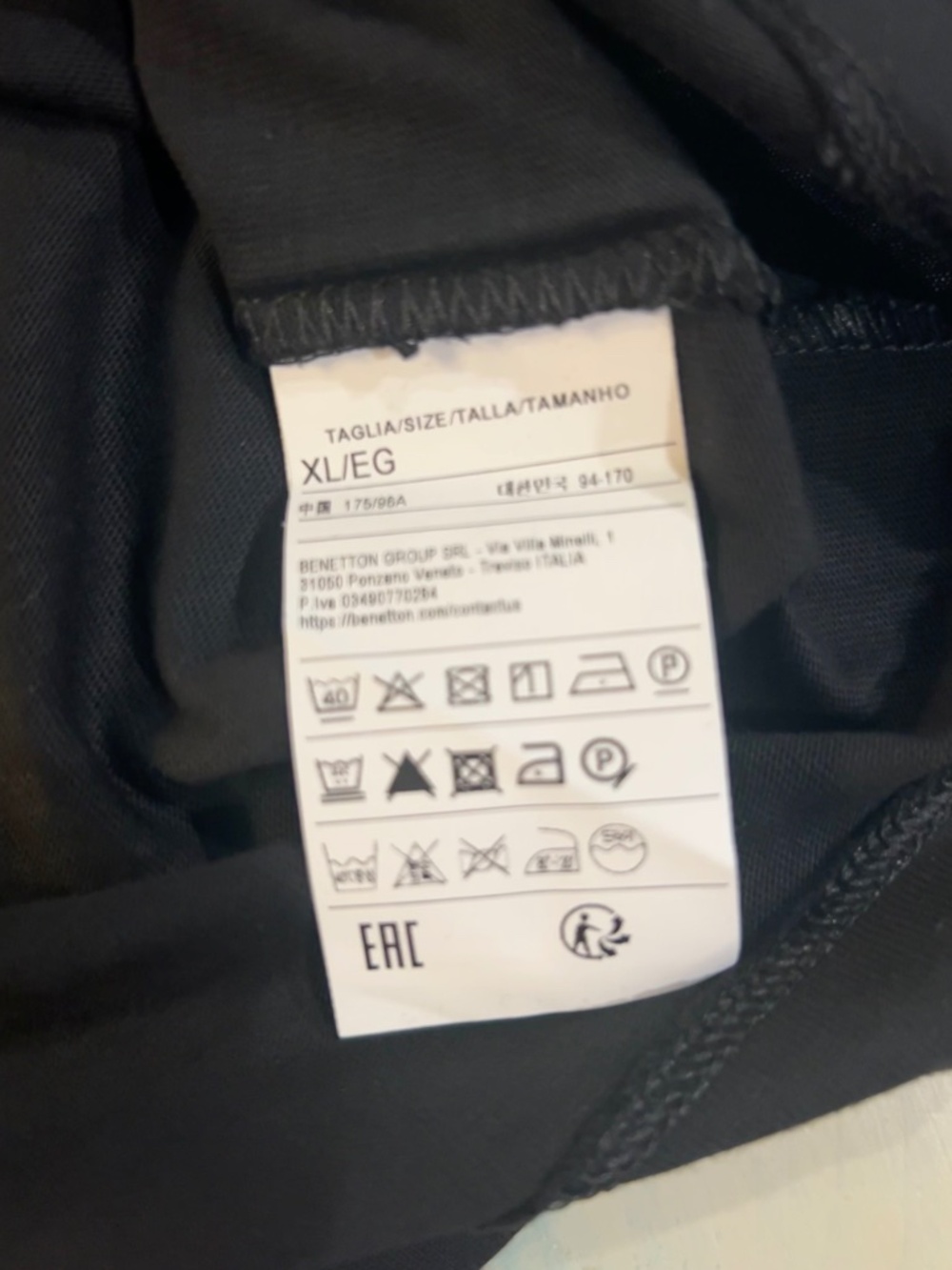 United Colors of Benetton Black 100% Cotton Crewneck Tee XL NWOT - Picture 3 of 5